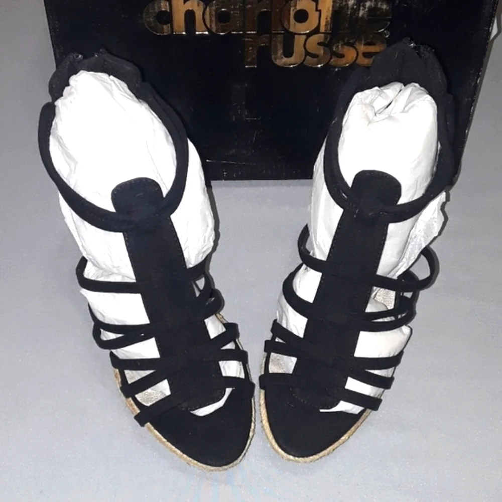 🆕️Charlotte Russe Black Suede Wedge Heels. Women's Size: 8. NWOT